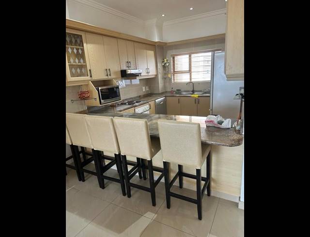 3 BEDROOM PROPERTY TO RENT IN UMDLOTI BEACH